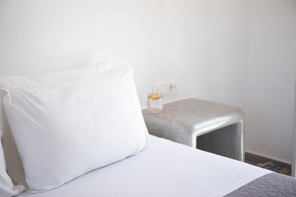 Aetheria Aparthotel Foinikiá